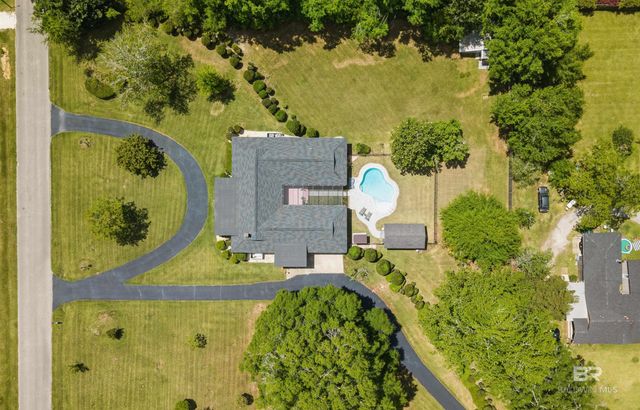 302 W Satsuma Avenue, Foley, AL 36535