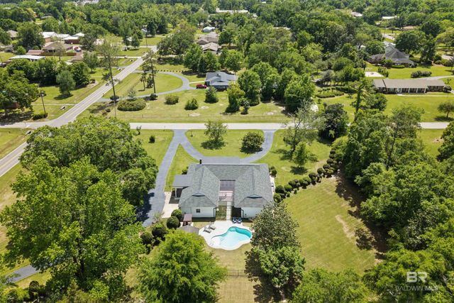 302 W Satsuma Avenue, Foley, AL 36535