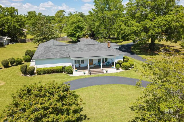 302 W Satsuma Avenue, Foley, AL 36535