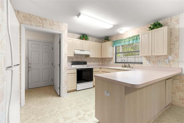 4216 NE 32ND CIRCLE, Ocala, FL 34479