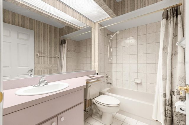 4216 NE 32ND CIRCLE, Ocala, FL 34479