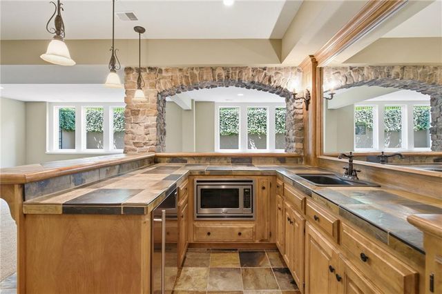 15212 Fontana Street, Leawood, KS 66224
