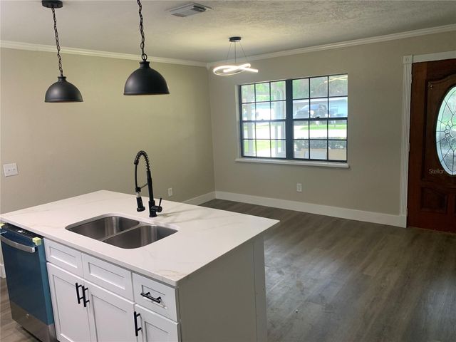 1915 WEEKS AVENUE, Orlando, FL 32806