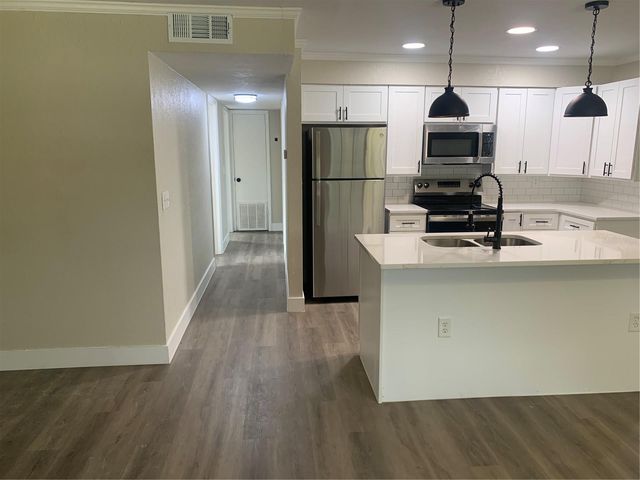 1915 WEEKS AVENUE, Orlando, FL 32806