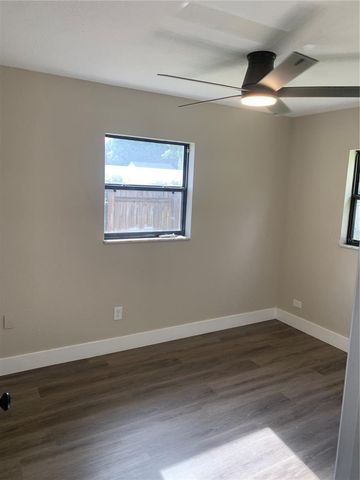 1915 WEEKS AVENUE, Orlando, FL 32806