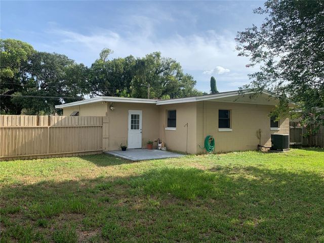 1915 WEEKS AVENUE, Orlando, FL 32806