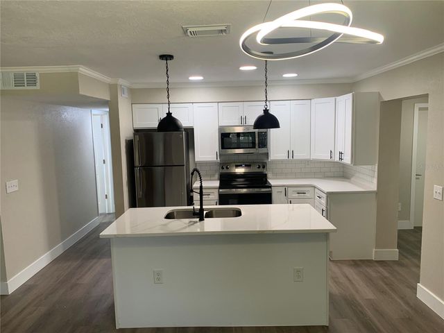 1915 WEEKS AVENUE, Orlando, FL 32806