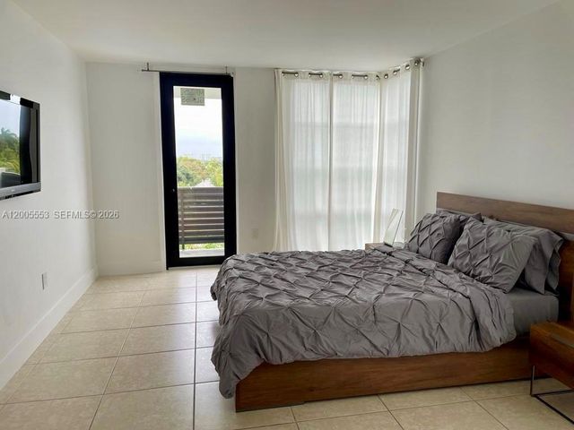 9800 W Bay Harbor Dr 603, Bay Harbor Islands, FL 33154