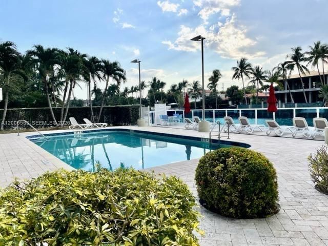 9800 W Bay Harbor Dr 603, Bay Harbor Islands, FL 33154