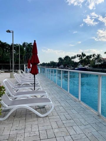 9800 W Bay Harbor Dr 603, Bay Harbor Islands, FL 33154