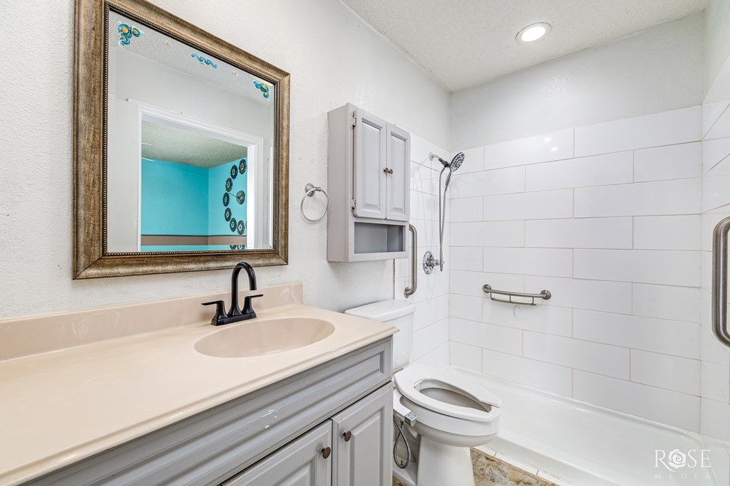 Image 15 of property listing at 3349 Erin St, San Angelo, TX 76903