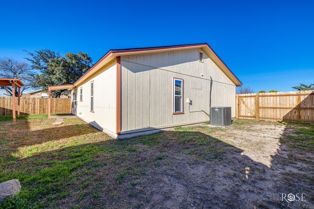 Image 24 of property listing at 3349 Erin St, San Angelo, TX 76903