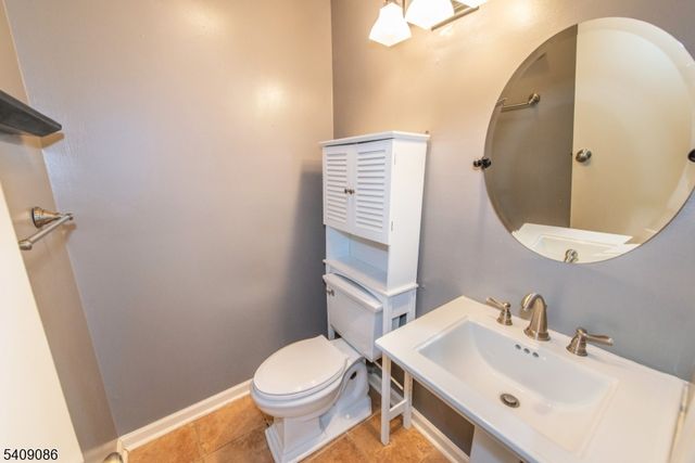 345 Gettysburg Way, Lincoln Park Boro, NJ 07035