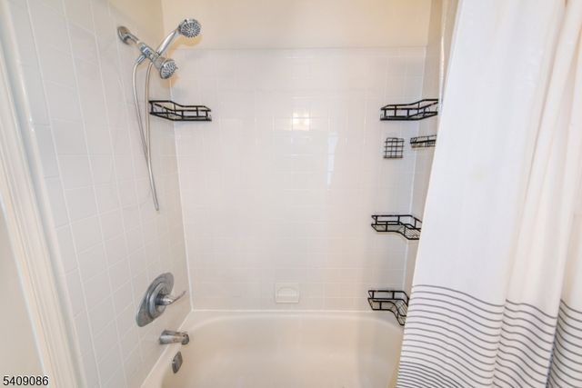 345 Gettysburg Way, Lincoln Park Boro, NJ 07035