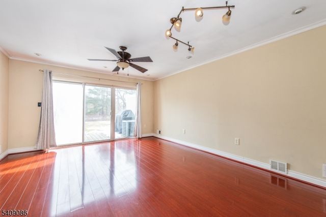 345 Gettysburg Way, Lincoln Park Boro, NJ 07035