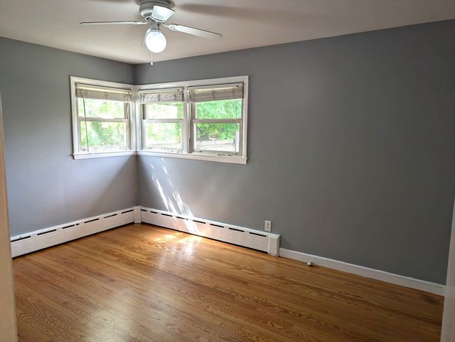 98 Pleasant View St, Methuen, MA 01844