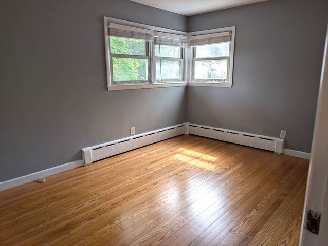 98 Pleasant View St, Methuen, MA 01844