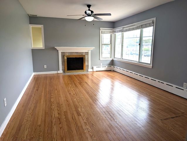 98 Pleasant View St, Methuen, MA 01844