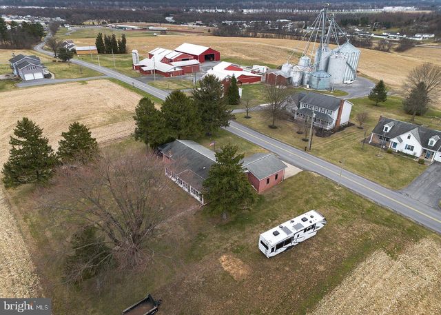 762 SAND HILL RD, Selinsgrove, PA 17870