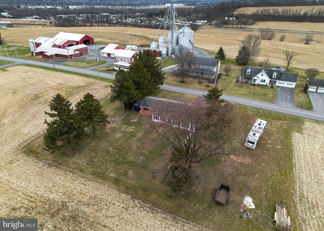 762 SAND HILL RD, Selinsgrove, PA 17870