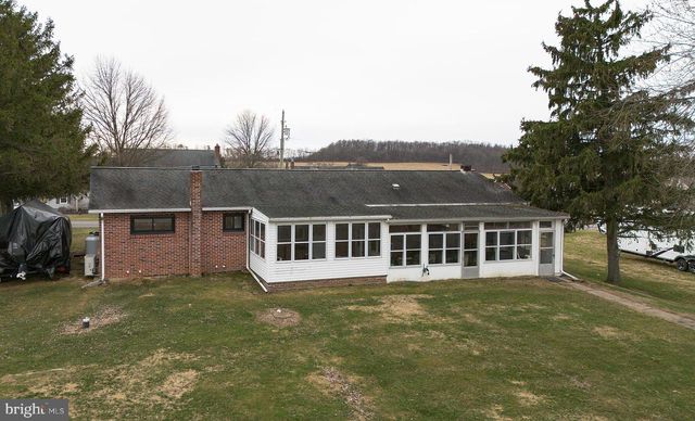 762 SAND HILL RD, Selinsgrove, PA 17870