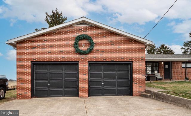 762 SAND HILL RD, Selinsgrove, PA 17870