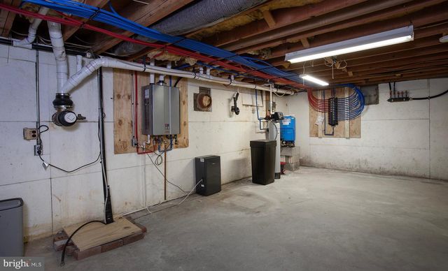 762 SAND HILL RD, Selinsgrove, PA 17870