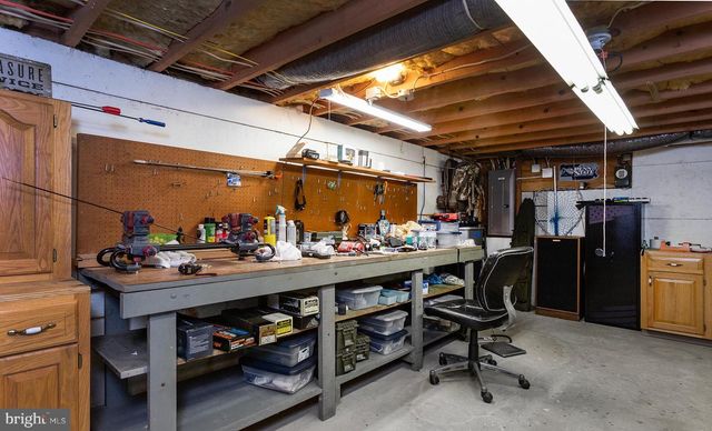 762 SAND HILL RD, Selinsgrove, PA 17870