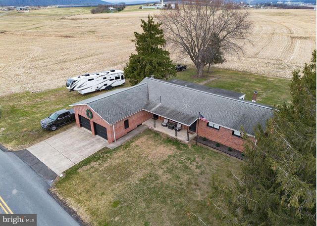 762 SAND HILL RD, Selinsgrove, PA 17870