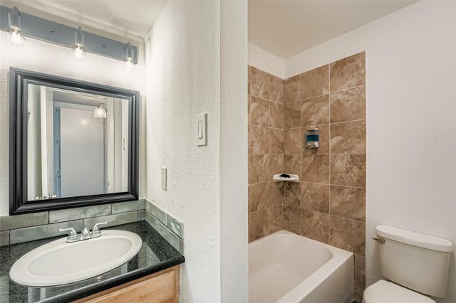 2124 Burton DR 149, Austin, TX 78741