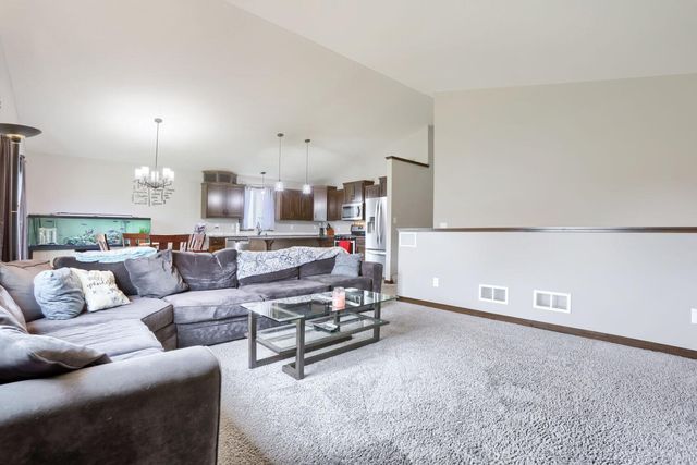 10159 189th Avenue NW, Elk River, MN 55330