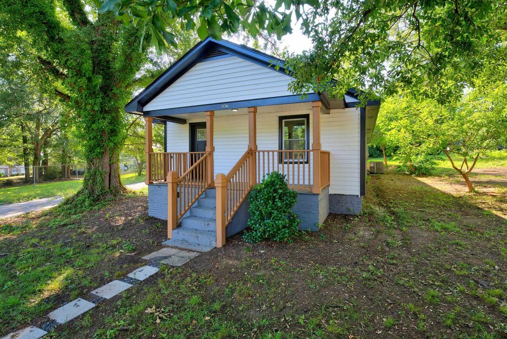 306 Spruce Road, Spartanburg, SC 29303