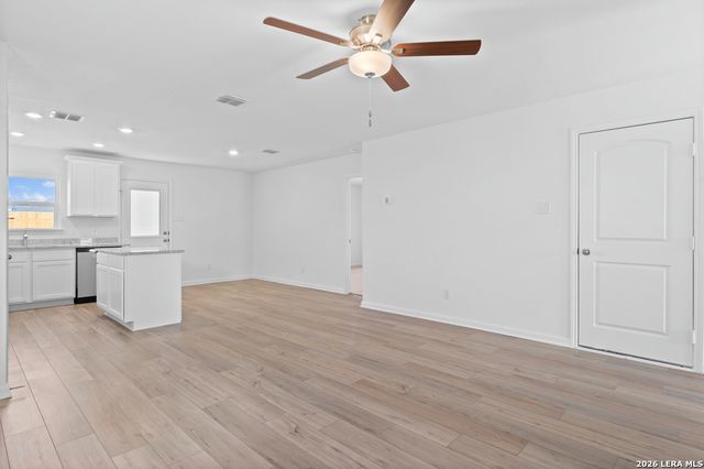 3418 Warlow Branch, San Antonio, TX 78109