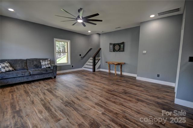 601 Tater Patch Road, Maggie Valley, NC 28751