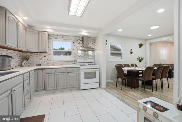 2206 DAVID DR, Bristol, PA 19007
