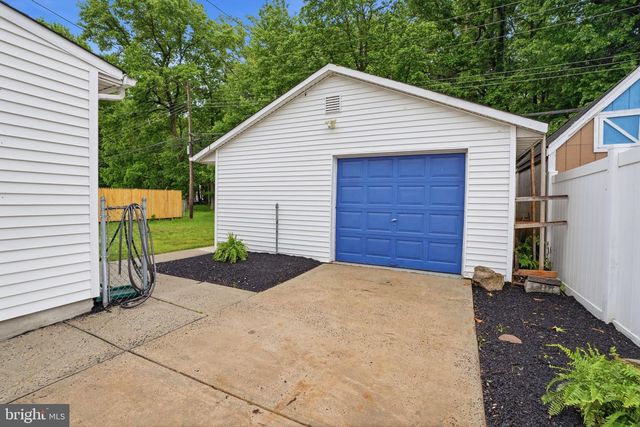 2206 DAVID DR, Bristol, PA 19007