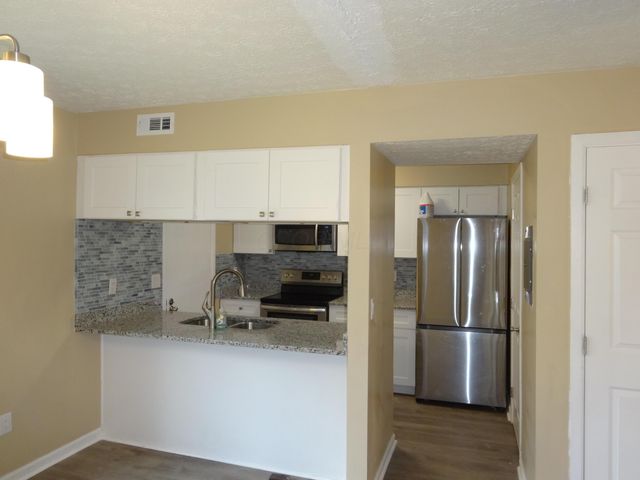 1737 Worthington Run Drive, B, Columbus, OH 43235