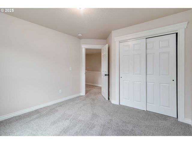 119 PENINSULA Dr, Kelso, WA 98626