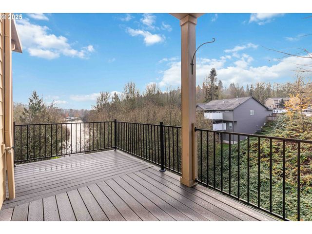 119 PENINSULA Dr, Kelso, WA 98626