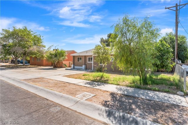 203 Earl Street, Las Vegas, NV 89101