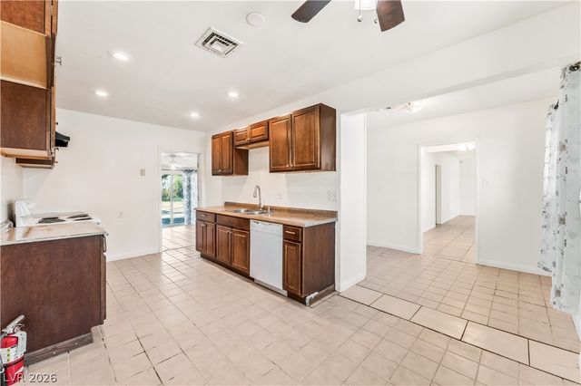 203 Earl Street, Las Vegas, NV 89101