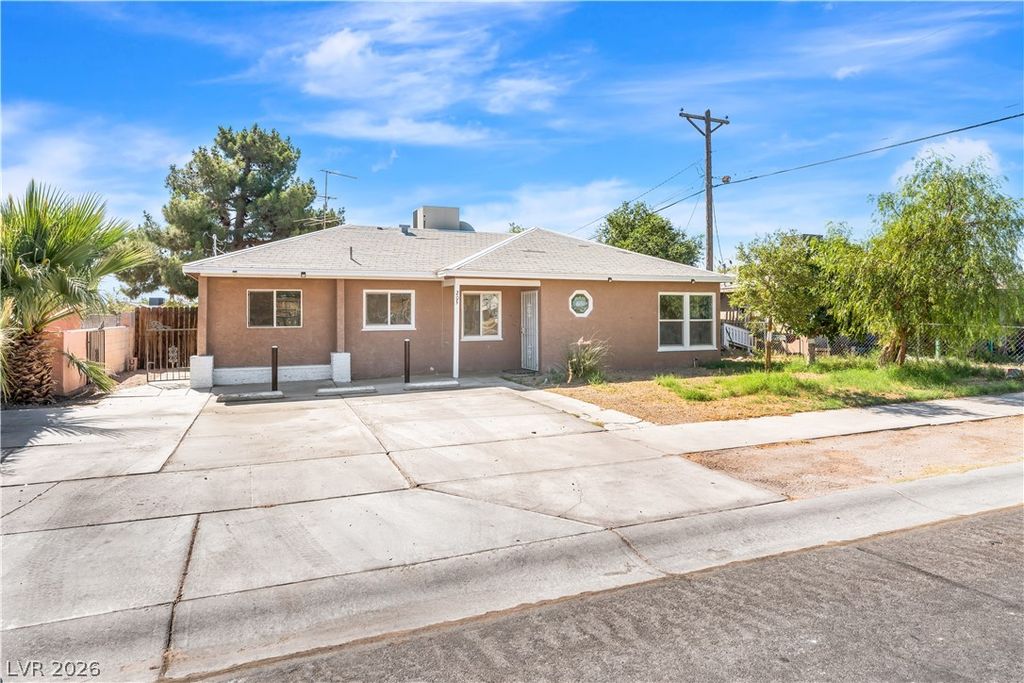 203 Earl Street, Las Vegas, NV 89101