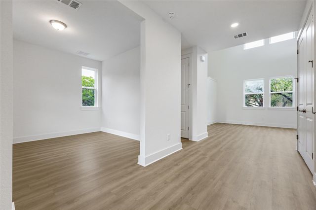 20110 Lee LN, Lago Vista, TX 78645