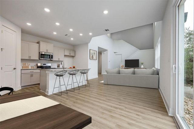 20110 Lee LN, Lago Vista, TX 78645