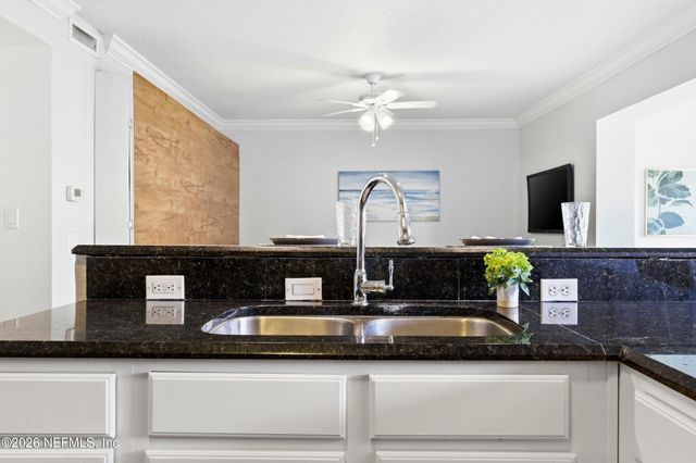 109 25TH Avenue S O11, Jacksonville Beach, FL 32250