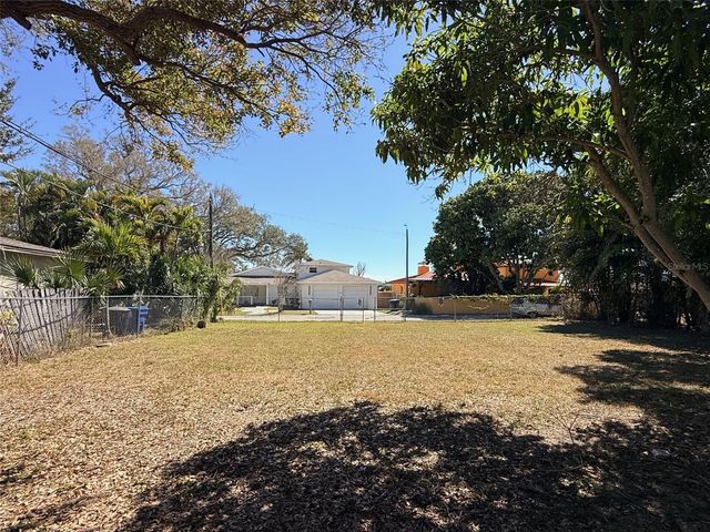 LING-A-MOR TERRACE S, St Petersburg, FL 33705