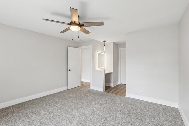 1728 N Emerald Bay 4, Palatine, IL 60074