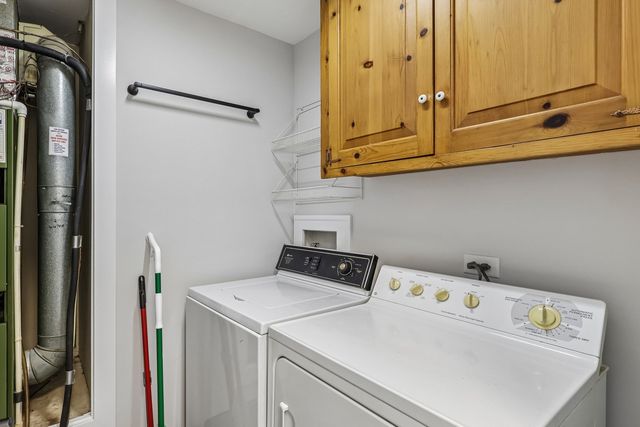 1728 N Emerald Bay 4, Palatine, IL 60074