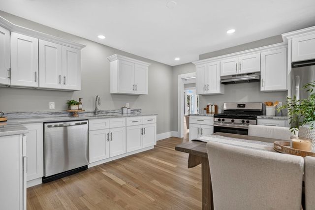 43 Laurel St, Clinton, MA 01510