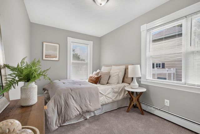 43 Laurel St, Clinton, MA 01510